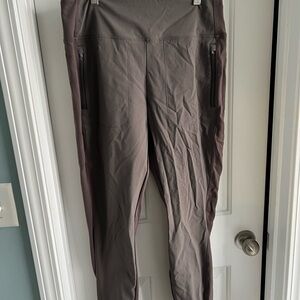 Athleta High-Waisted Headlands Hybrid Tight
